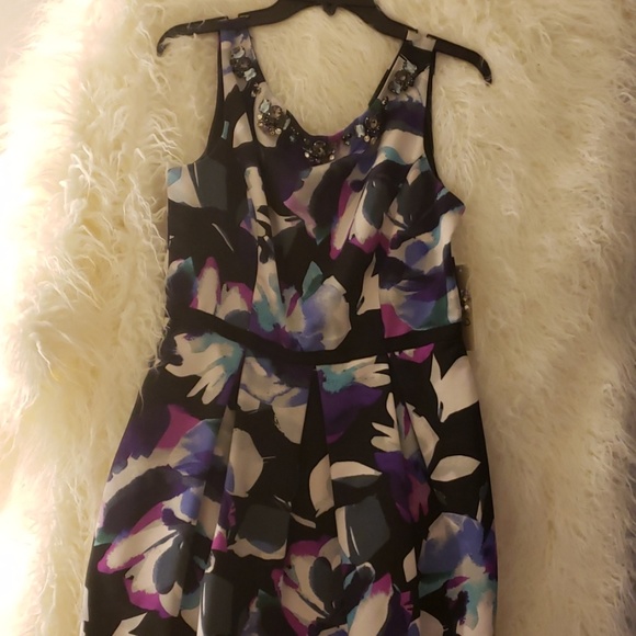 Gorgeous NWT ELISA J dress w/statement neckline - Picture 2 of 4